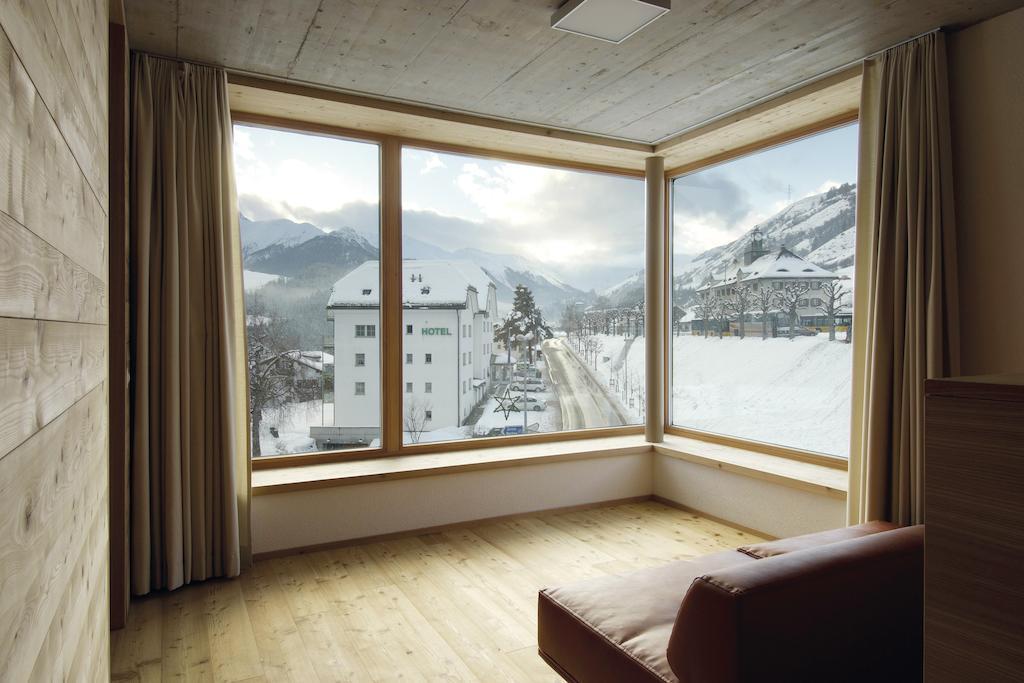 Scuol Youth Hostel Dış mekan fotoğraf