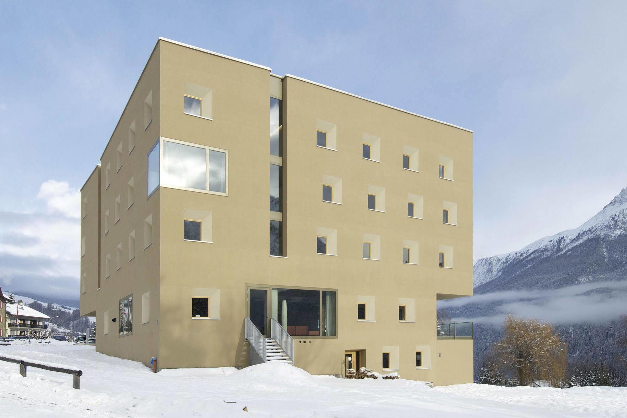Scuol Youth Hostel Dış mekan fotoğraf