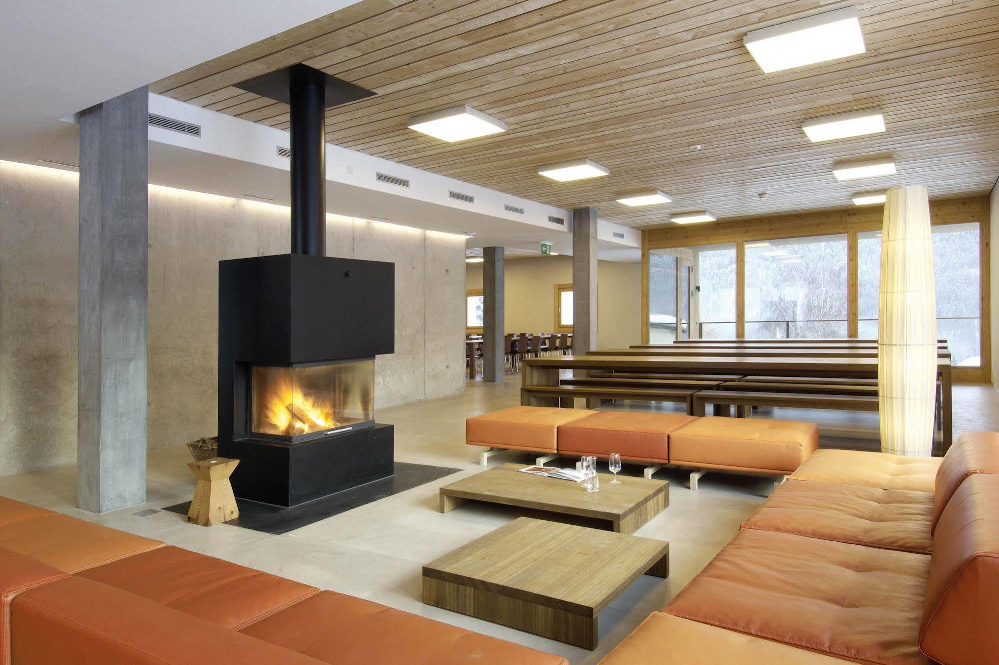 Scuol Youth Hostel Dış mekan fotoğraf